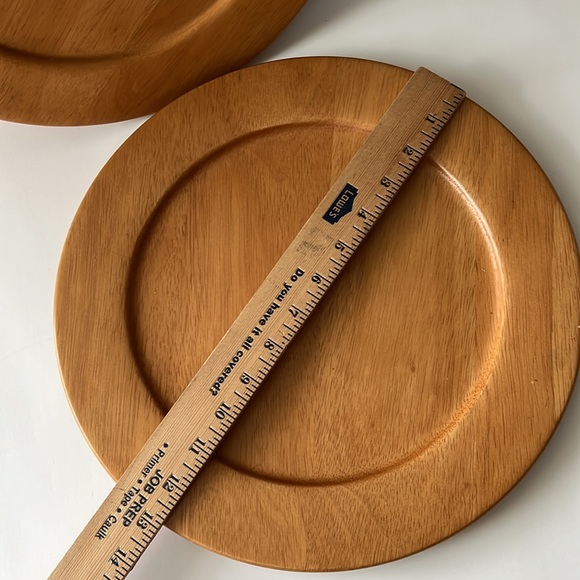 Set of 2 Wooden 13” Plates Furio Home - Picture 2 of 7